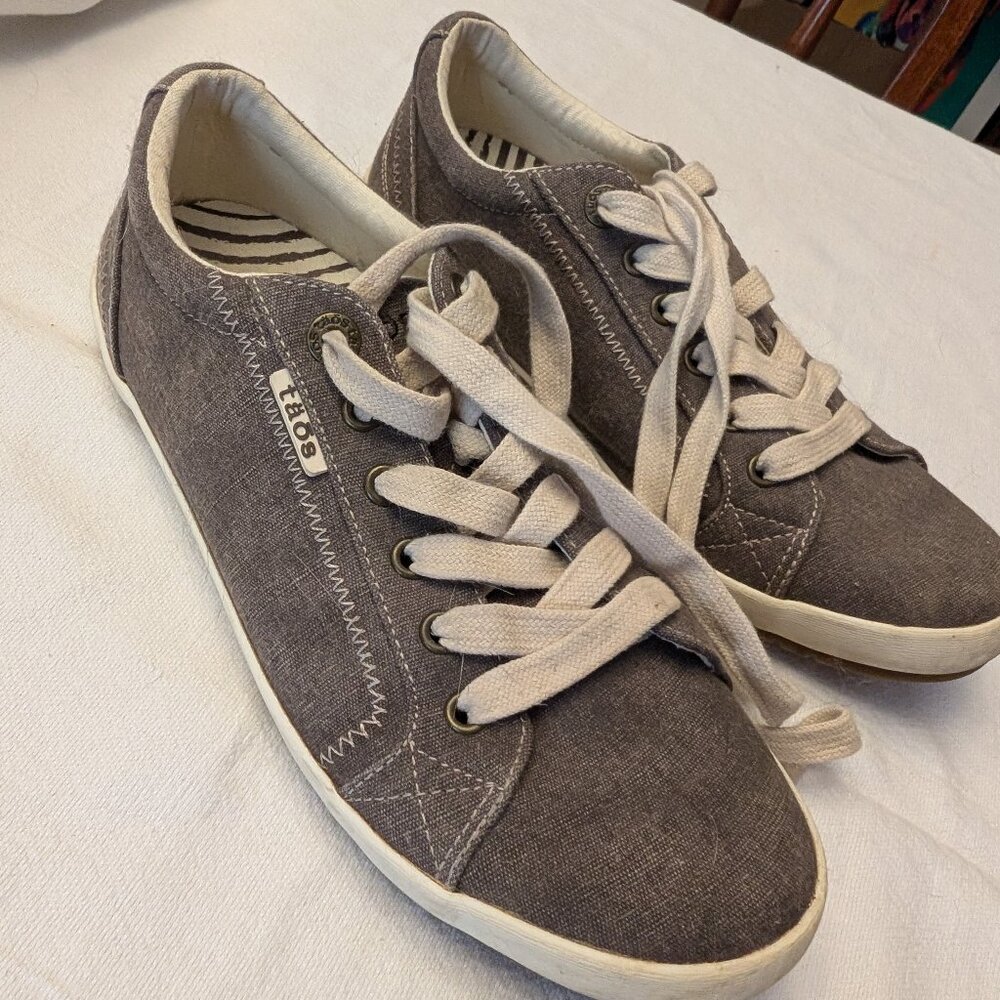 Taos Star Women's Canvas Sneaker